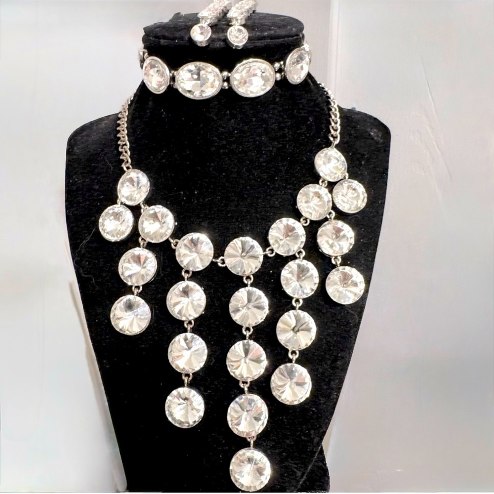 Vintage Inspired Elegant Silver Crystal Drop Necklace, Bracelet and Earring Set